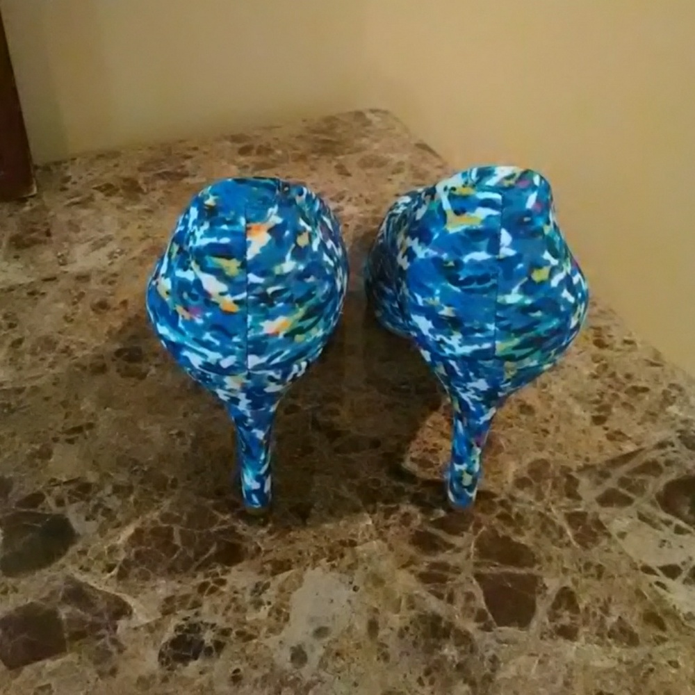 Multi-color heels - Picture 3 of 5
